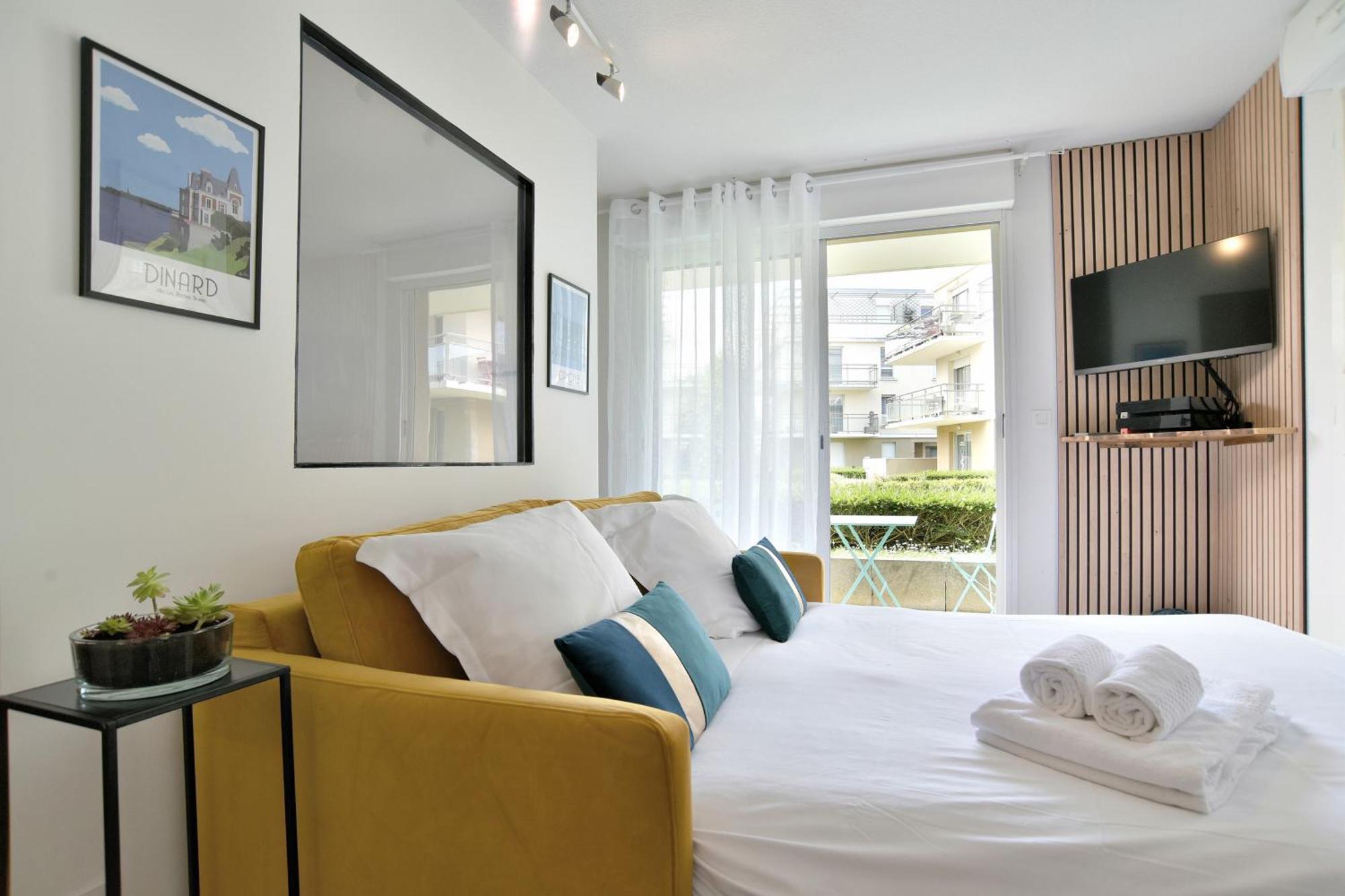 Escapade - Appartement Avec Jardin Et Parking Dinan Kültér fotó